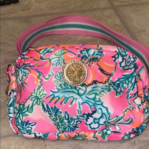 Lilly Pulitzer Handbags - Lilly Pulitzer Pink and Green Floral Bag